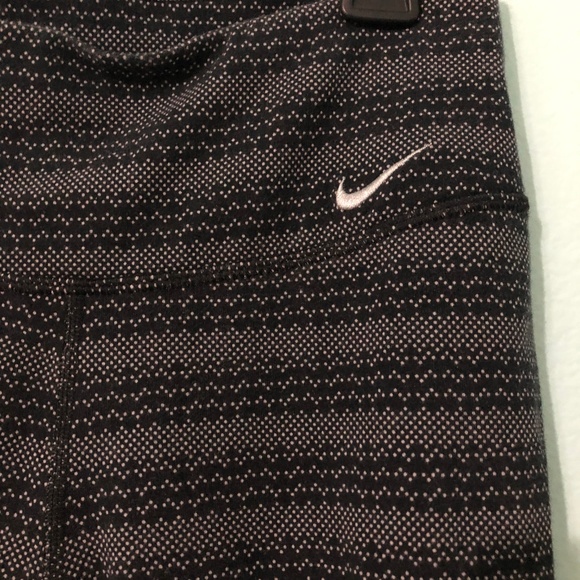 Nike Dri-fit Leggings - Picture 2 of 3